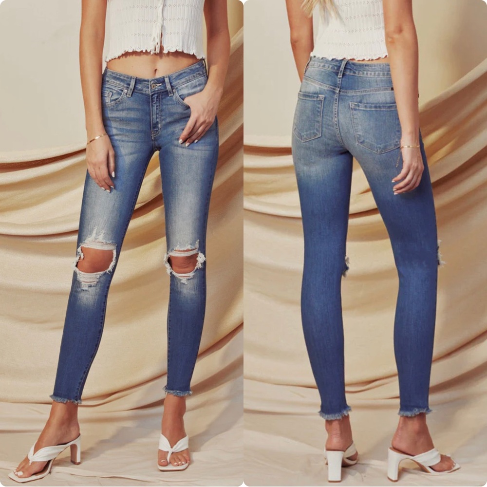Kancan Cassandra Mid Rise Super Skinny Jeans Size 3/25